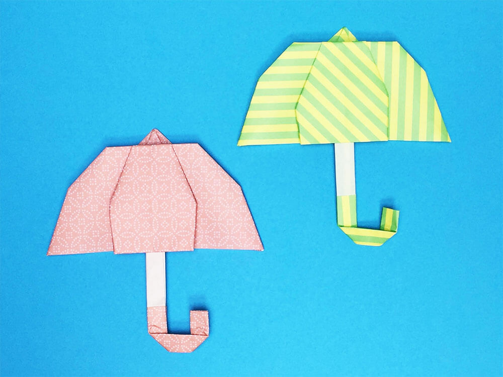 折り紙で折った傘