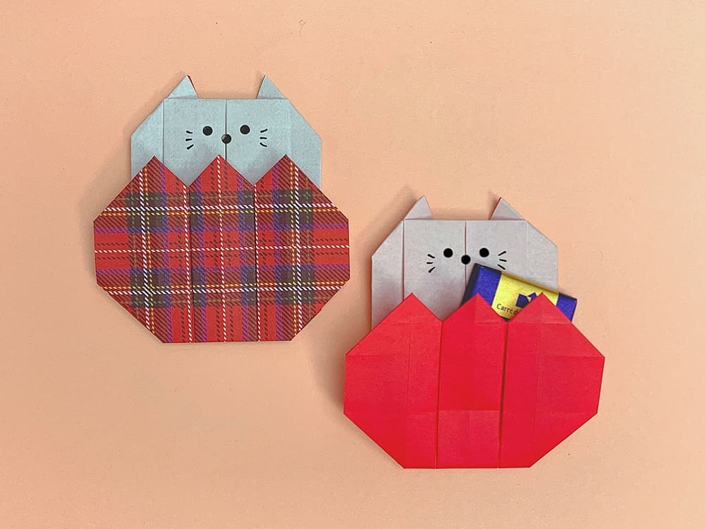 折り紙で折ったチューリップねこ
