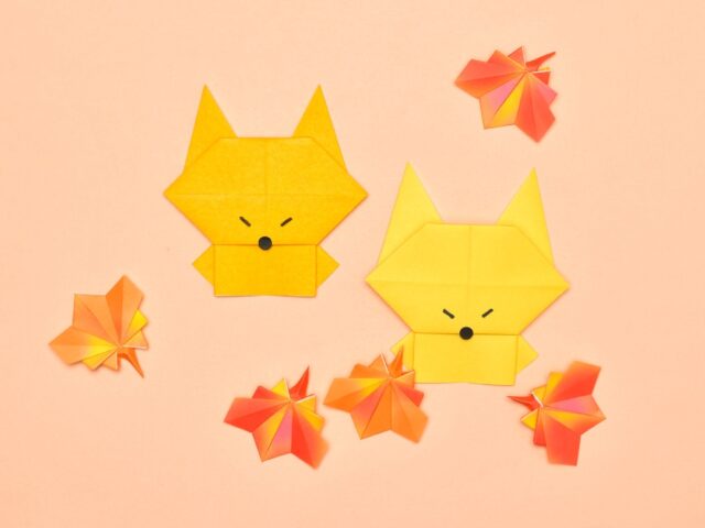 折り紙で作ったミニきつね