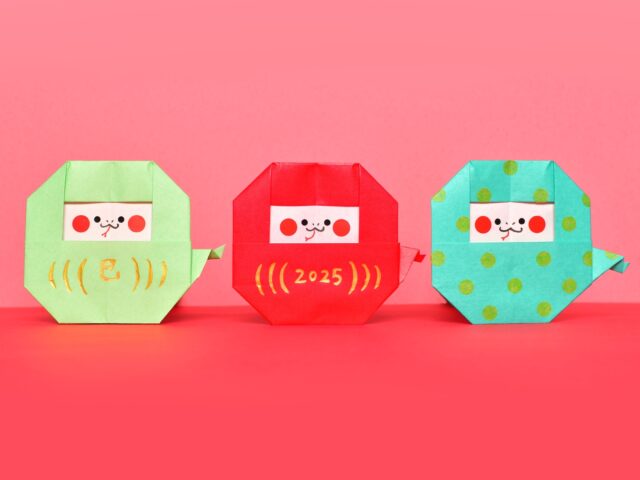 折り紙で作ったヘビだるま