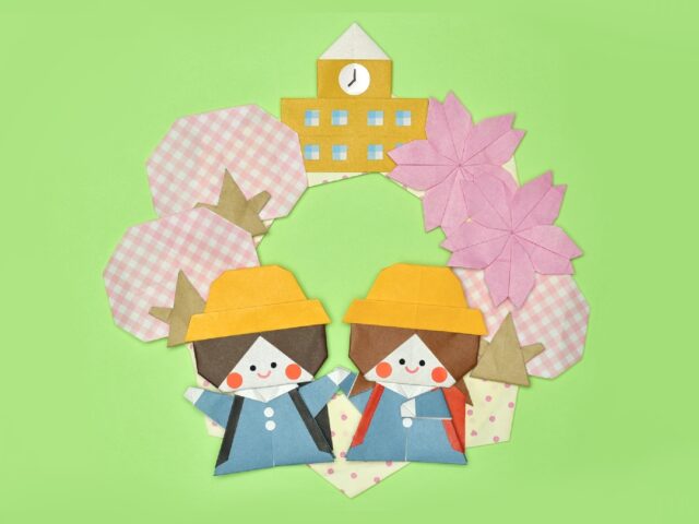 折り紙で作った入学式リース